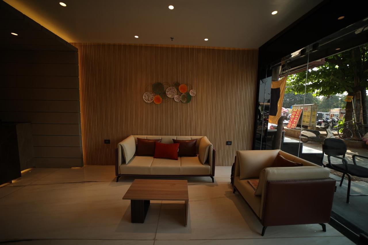 Hotel Marigold Bhubaneswar Exteriör bild